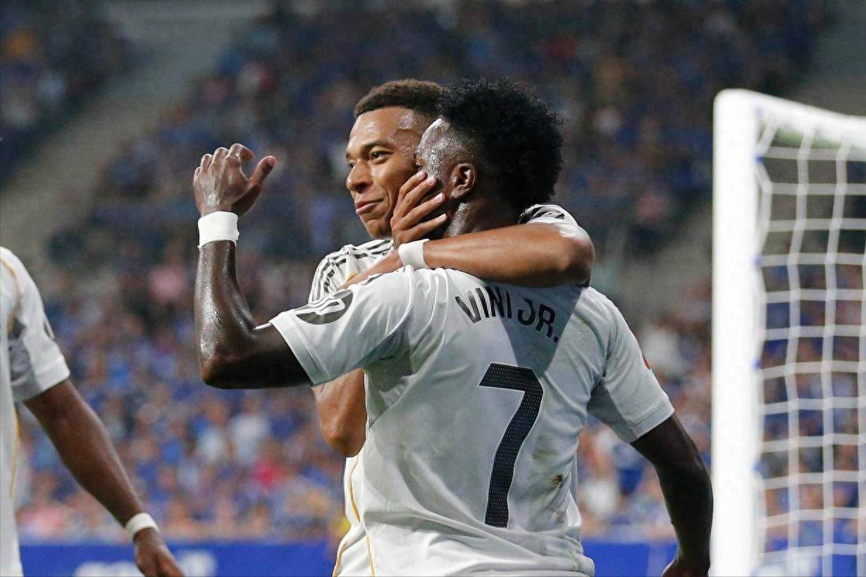 法国客场战胜保加利亚,姆巴佩传射的简单介绍 法国客场战胜保加利亚,姆巴佩传射的简单介绍