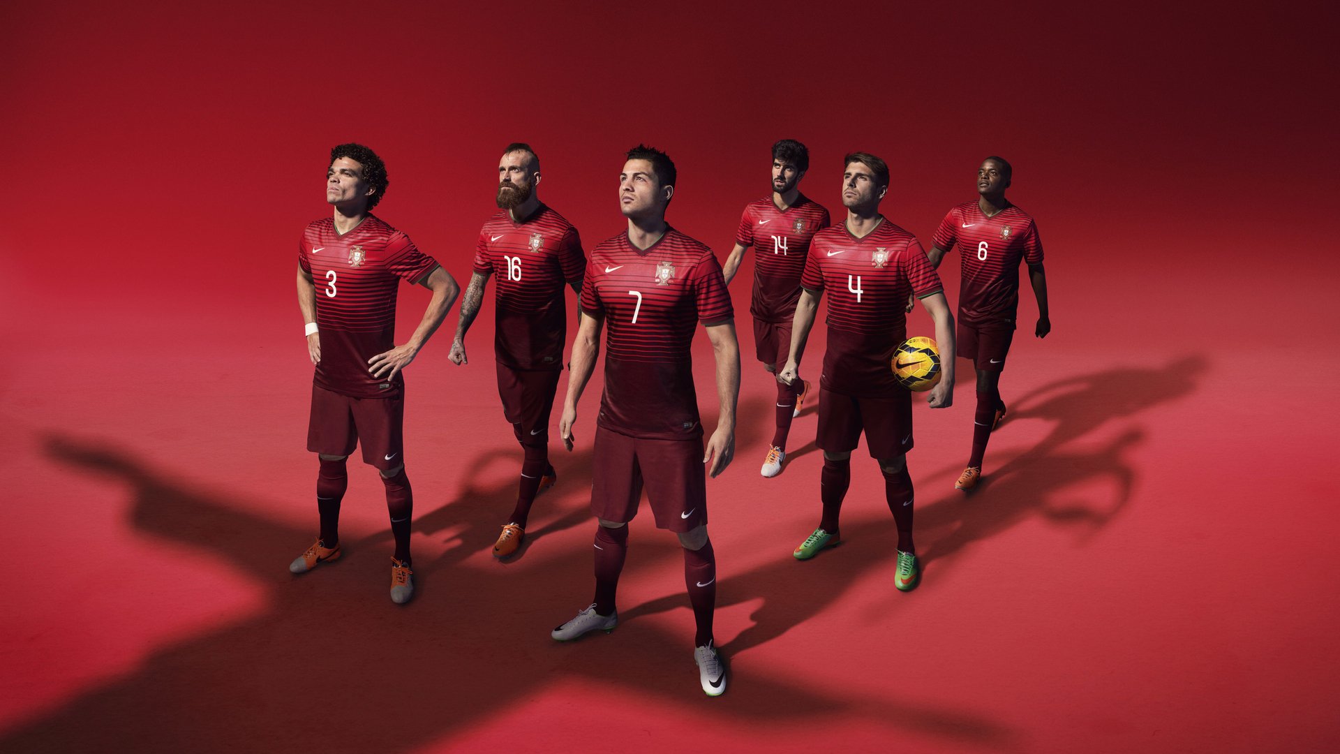 唯一X先生，在姆巴佩的时代，卡拉斯科接管年度焦点之战