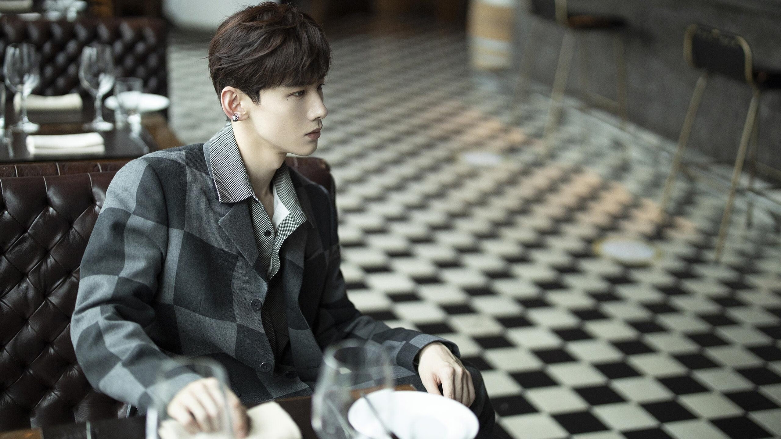 豪取五连胜苦吞三连败 雄鹿强压北京队